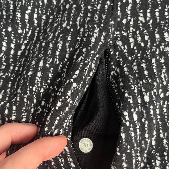 Lululemon long sleeve - Picture 3 of 6